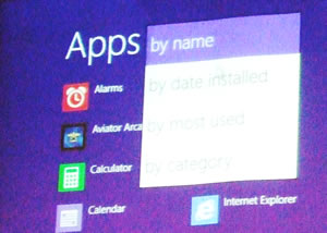 Windows start screen date view slide